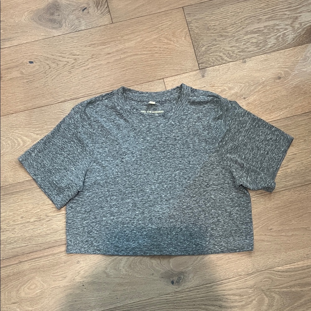Gray Short Sleeve Crop Top